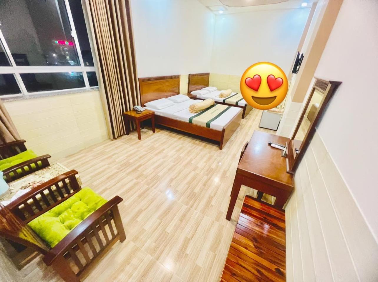 Xuan Huynh 3 Hotel 속짱시 외부 사진
