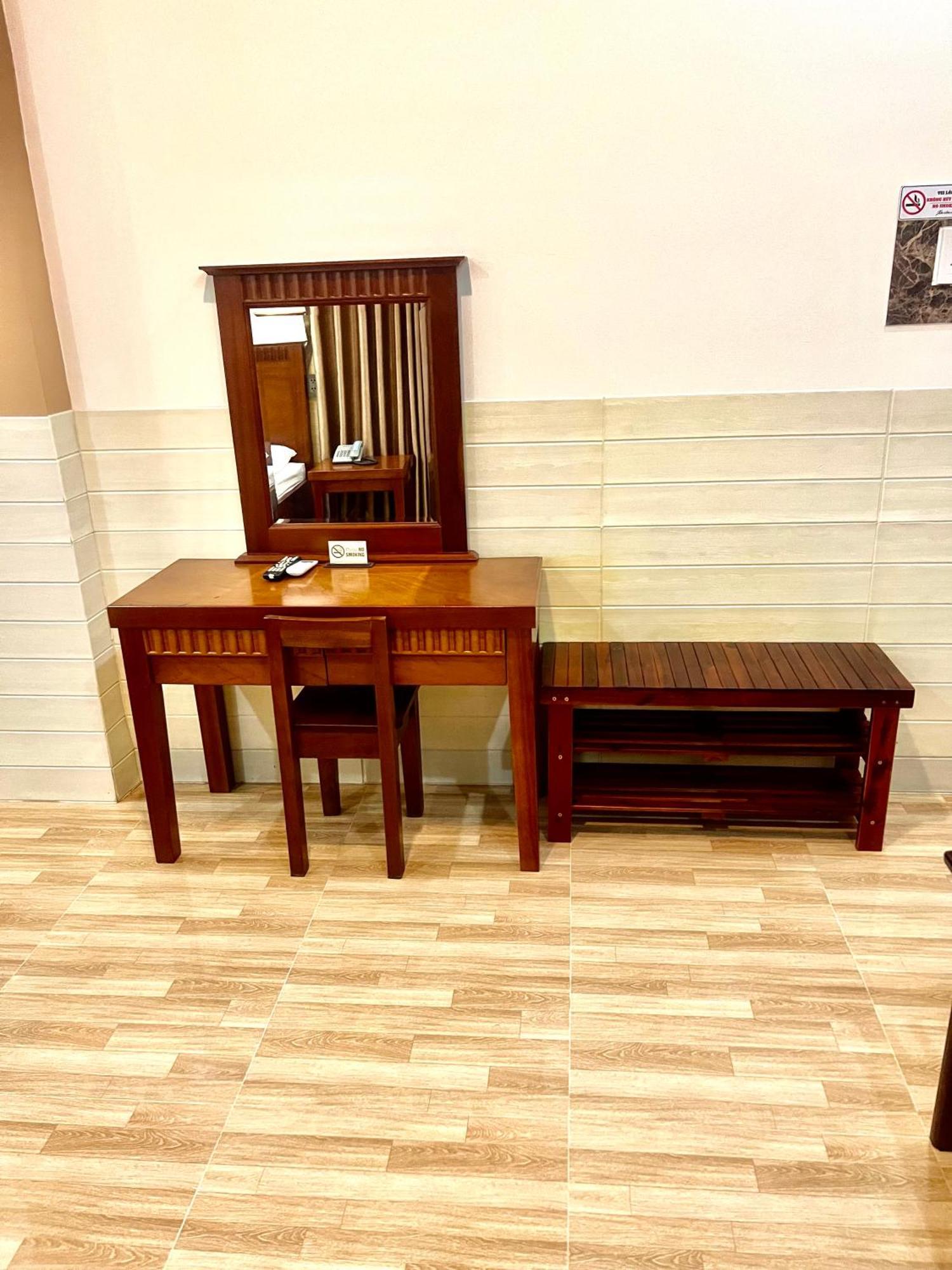 Xuan Huynh 3 Hotel 속짱시 외부 사진